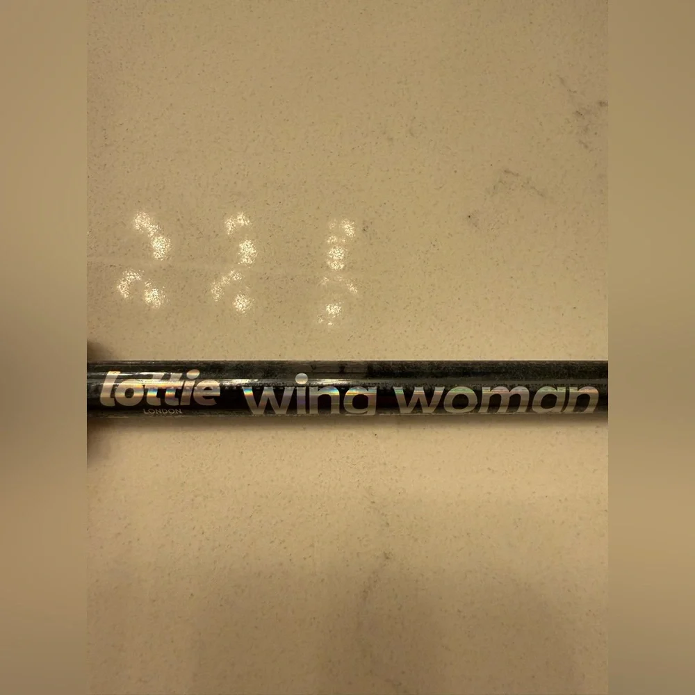Lottie Black‎ Wing Woman Eyeliner
